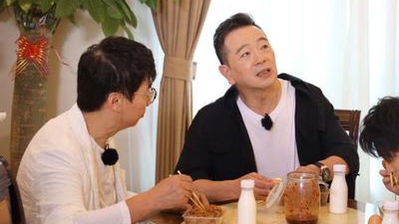 黄子弘凡跨年舞台获盛赞 情绪递进演绎打动全场观众心